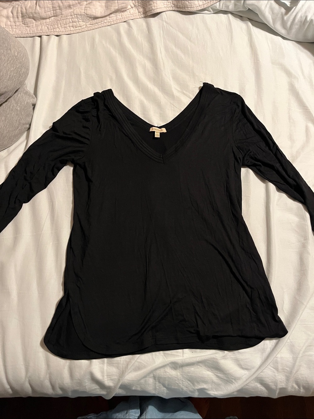 Bordeaux 3/4 Sleeve Soft Black Top - Size M